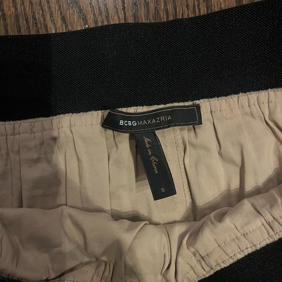 BCBG Suede miniskirt - Picture 3 of 3